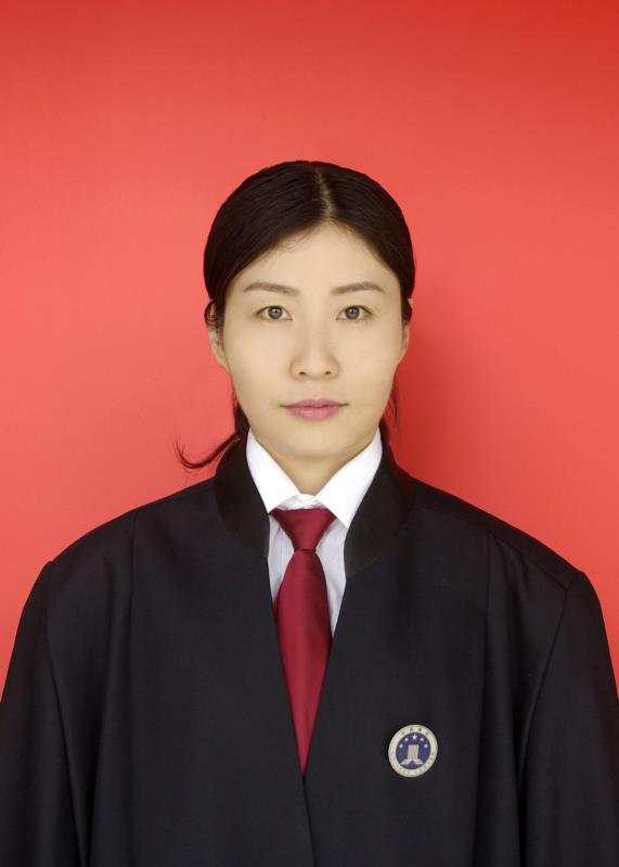 周律师