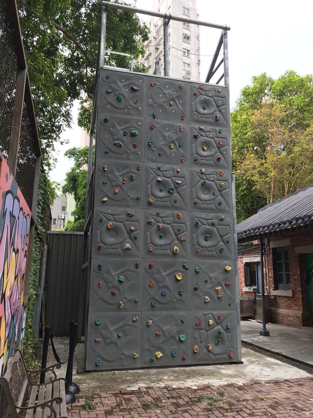 基金會董事考察香港蒲窩青少年活動中心06