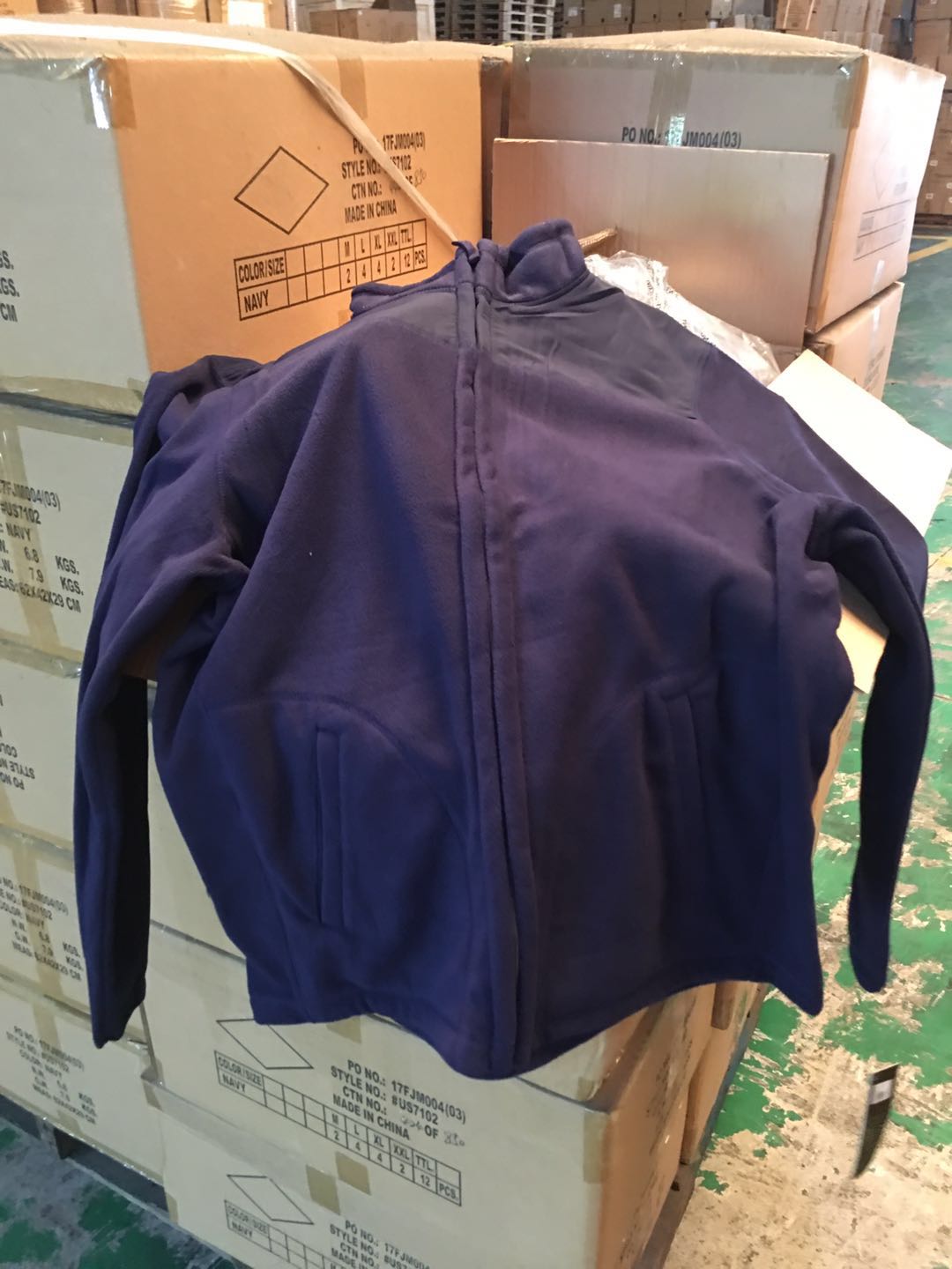 收购库存外贸服装鞋帽