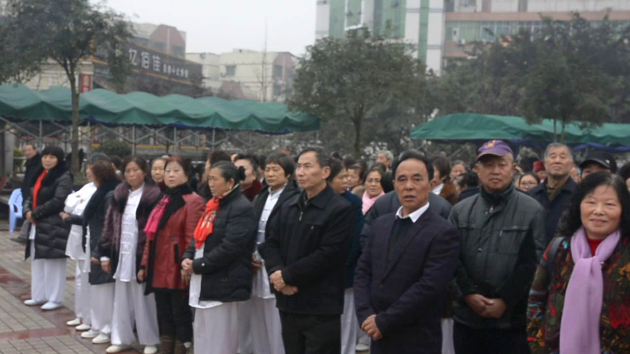 师生们不惧严寒，集会散学典礼3