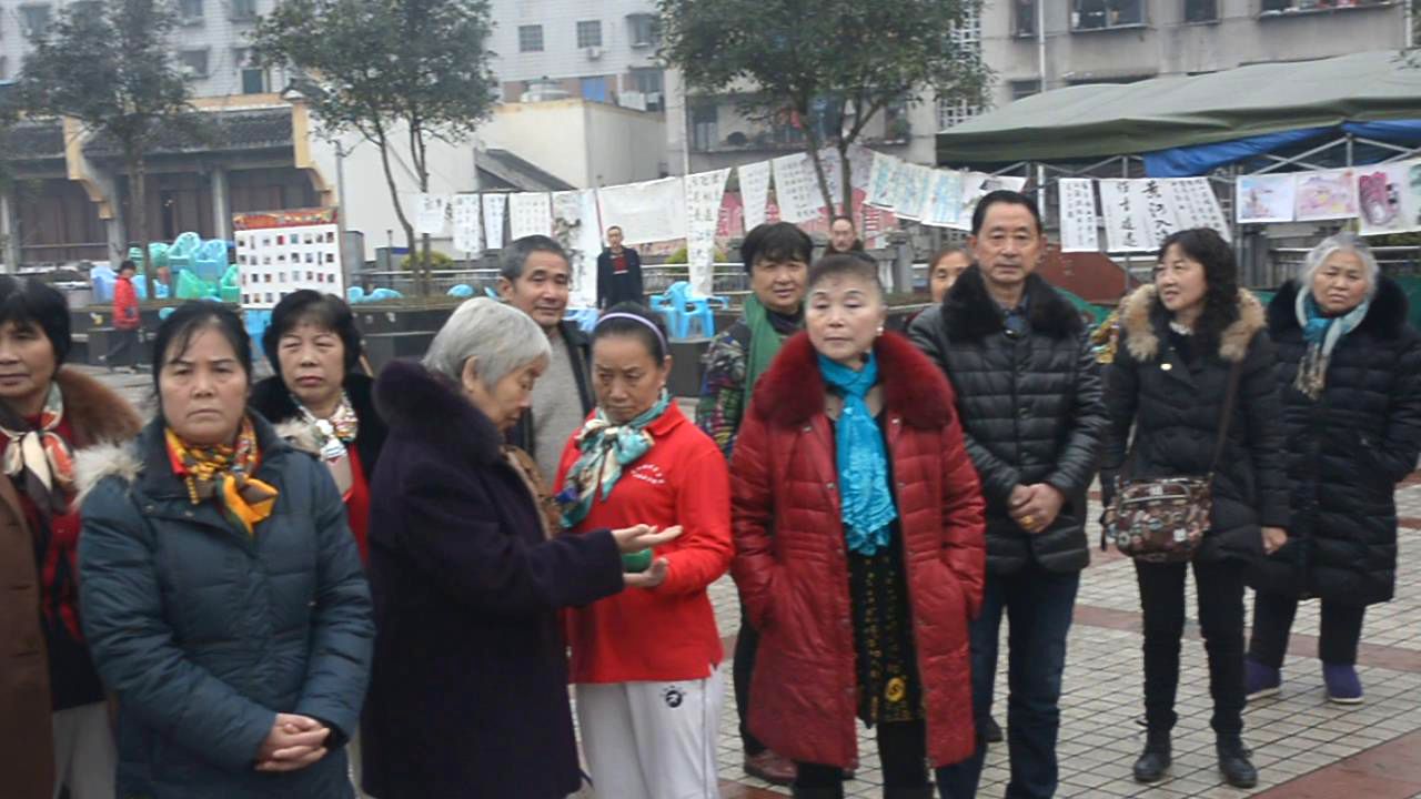 师生们不惧严寒，集会散学典礼4