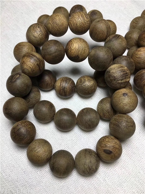天然文莱沉香木手串 天然文莱沉香木手串