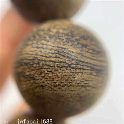 文莱沉香手串细节图 文莱沉香手串细节图