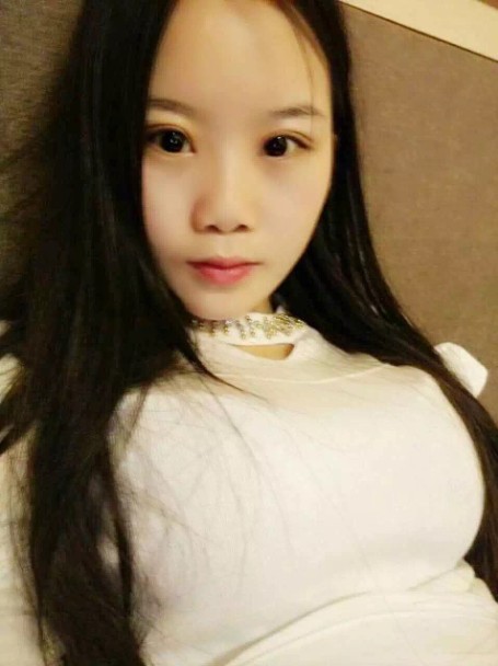 技师照片         妍妍,住中堂,身高161cm,胸围36c,21岁.