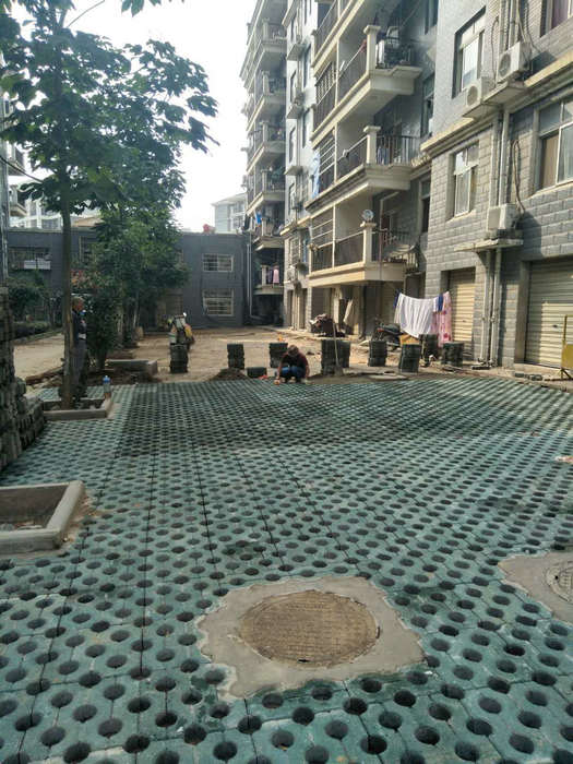 大湾社区下水管道改造