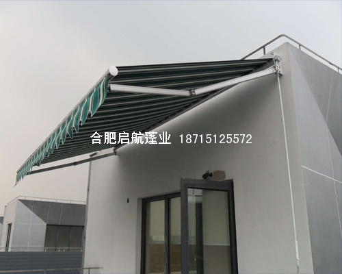伸缩遮阳棚