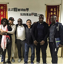 南非碰碰车客户合影