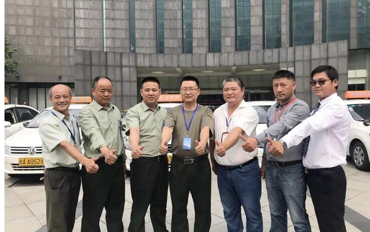 驾校都想涨价，报不报名呢？