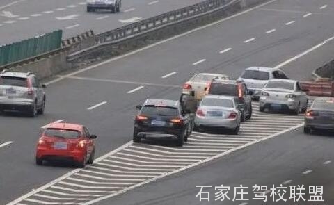 哪些地方不能停车 哪些地方不能停车