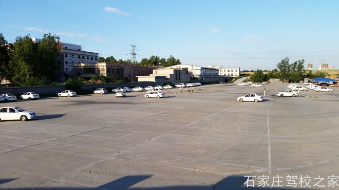 太行驾校训练场