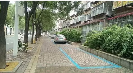 蓝线免费停车位 蓝线免费停车位