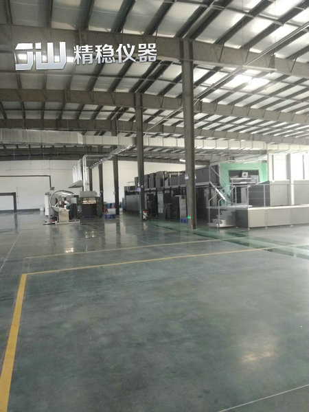 刚建成的印刷设备流水线