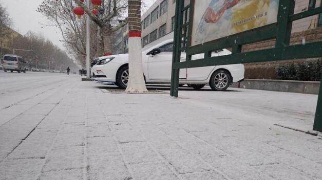石家庄降雪！今日早高峰共发生事故50起
