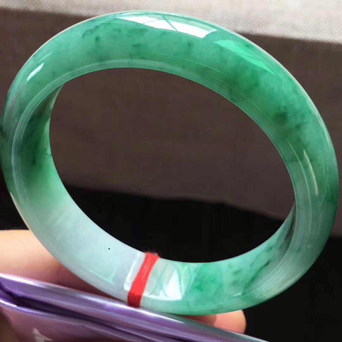 满绿正圈手镯 完美水润