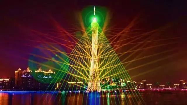 这是什么灯光秀？？来人呀，给灯光师加个鸡腿！！（上）