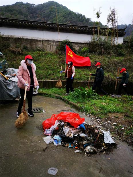 主题党日活动照片5.jpg