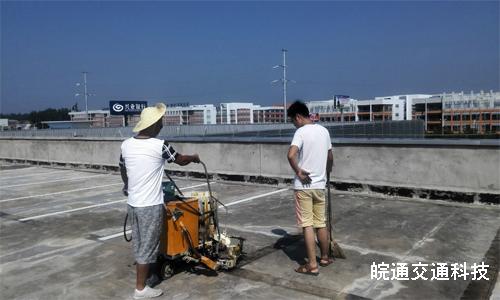 奧迪4S店樓頂停車(chē)位施工