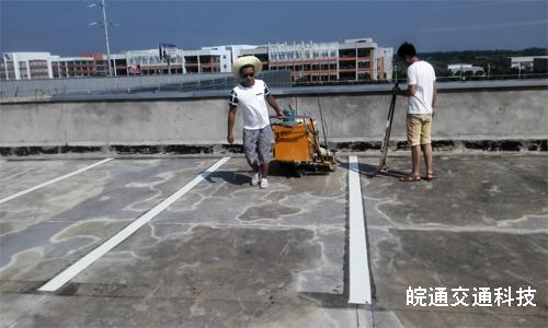 奧迪4S店樓頂停車(chē)位施工