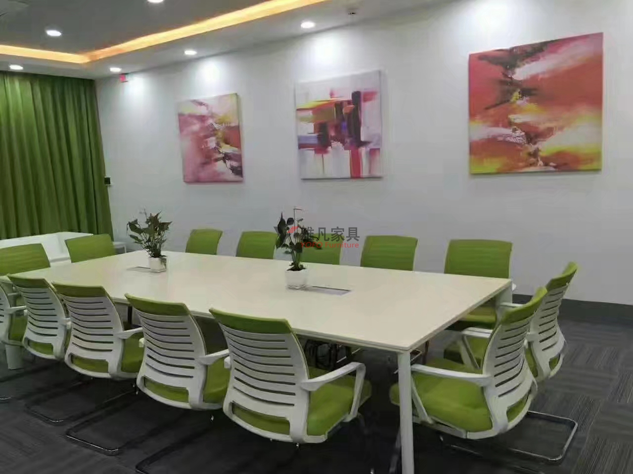 钢架办公家具