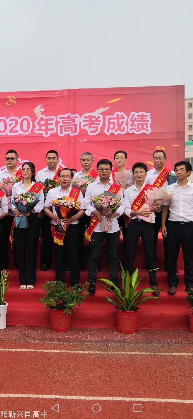合影2.jpg