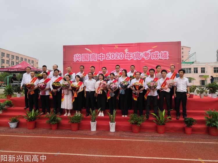 合影3.jpg