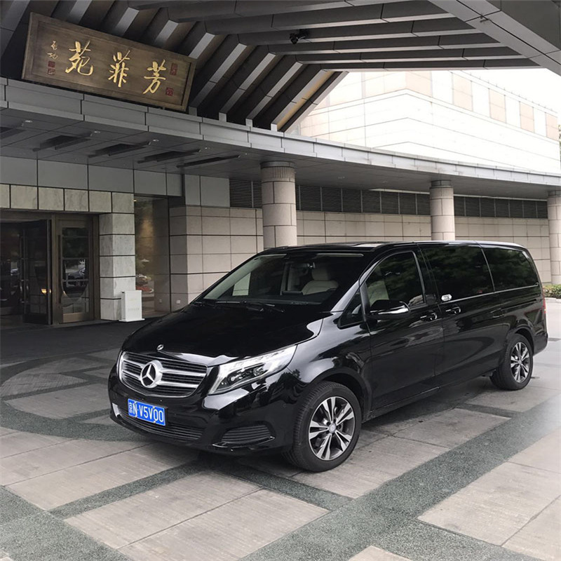 奔驰V260
