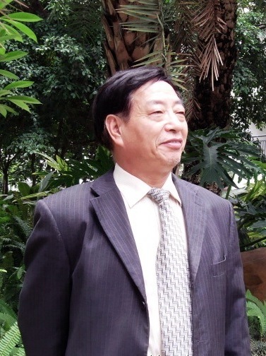 程俊良