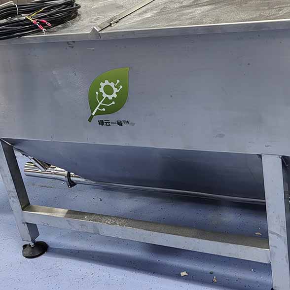 绿云一号球磨研磨投料仓