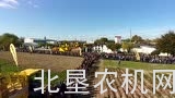 拖拉机配清雪装置作业