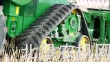 约翰迪尔S790i和两台S690i收割机共同作业