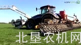 纽荷兰T7.315拖拉机进行泥浆灌溉作业