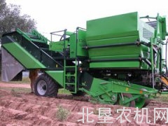 AVR公司Spirit4100土豆收获机