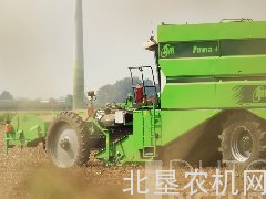 AVR公司PUMA2012土豆收获机