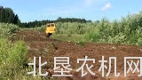 基洛维兹К701拖拉机配雷肯Diamant犁作业