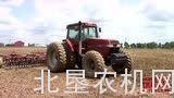 约翰迪尔8630拖拉机深陷泥潭