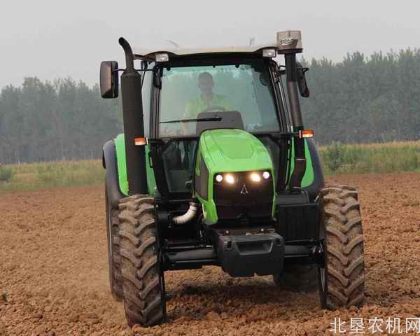 道依茨法尔DF1404拖拉机