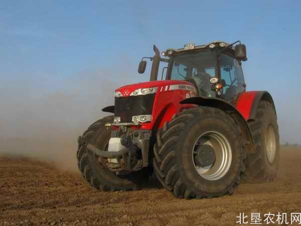 麦赛福格森MF3404拖拉机