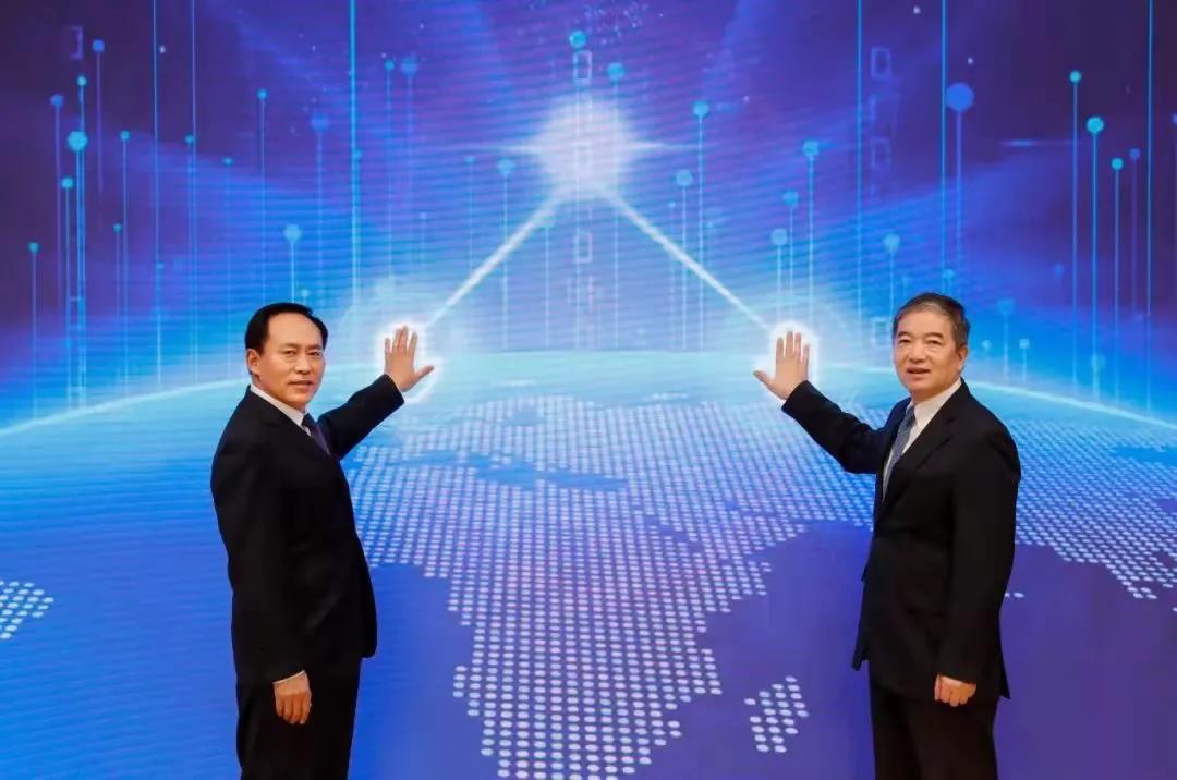 “Z世代华星小记者”泰国站招募通知！