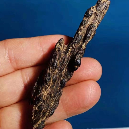 沉水的沉香料