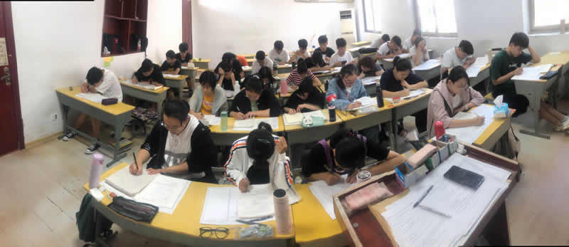 1900634816.jpg