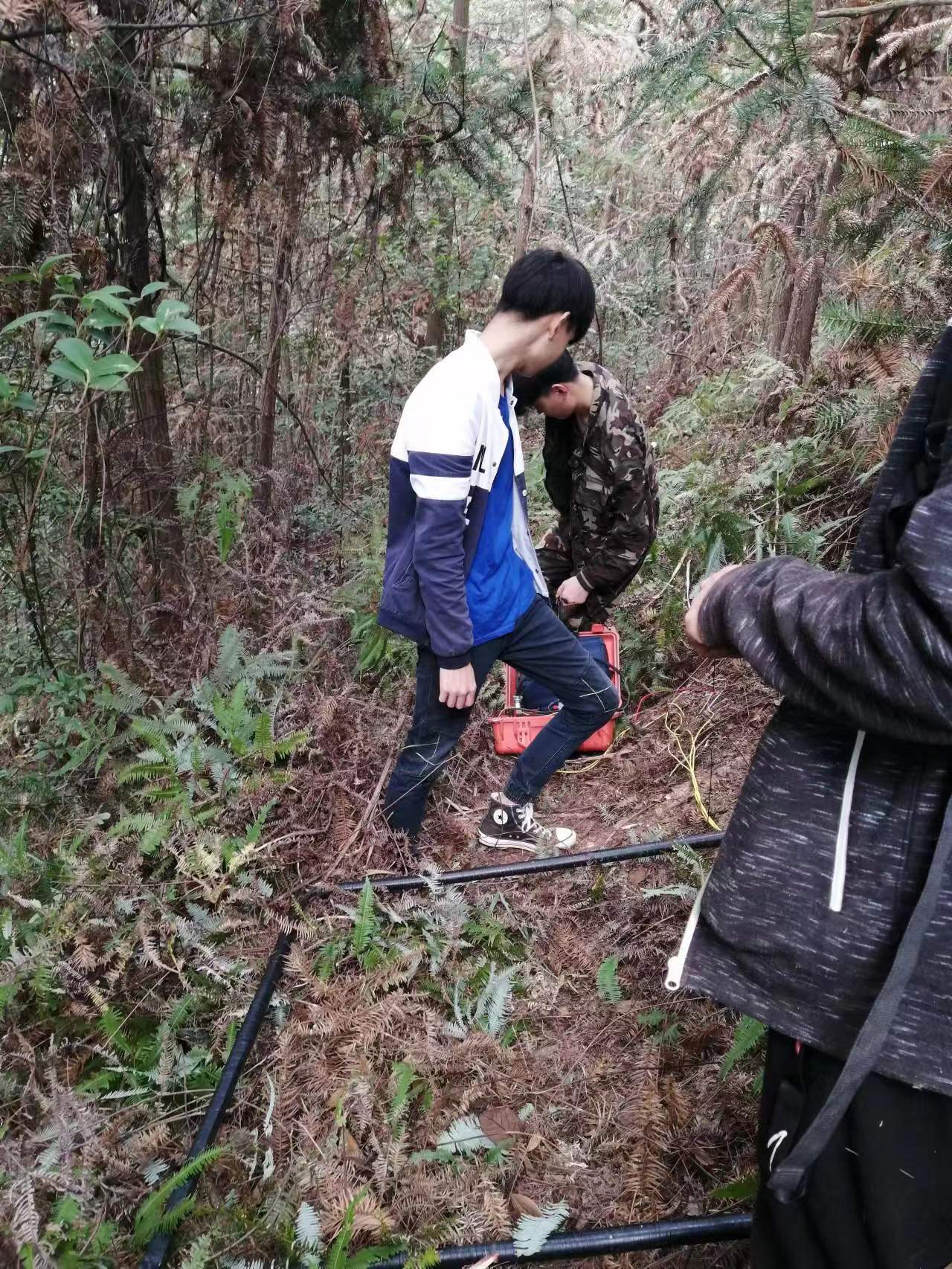 现场