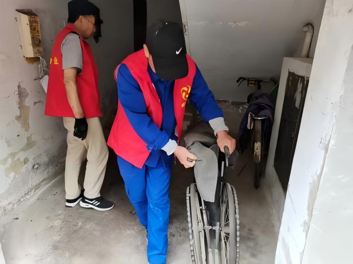 清洁楼道，美化家园|新华物业楼道清扫专项活动第七期