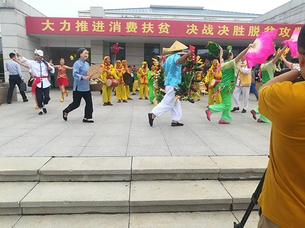 庆祝.jpg