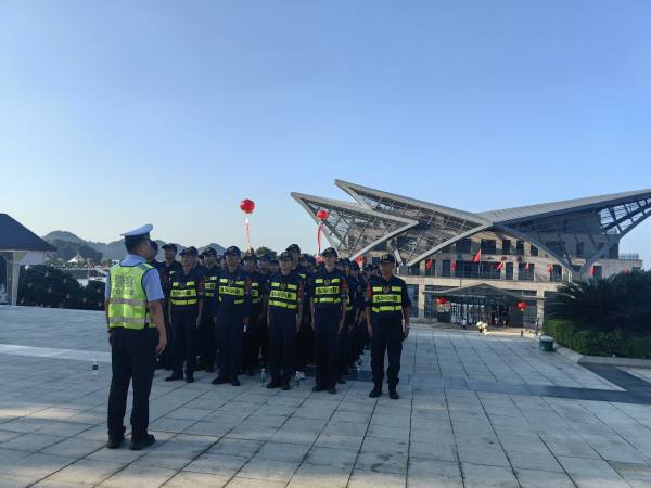 江西乾龙特卫圆满完成国庆庐山西海安保任务