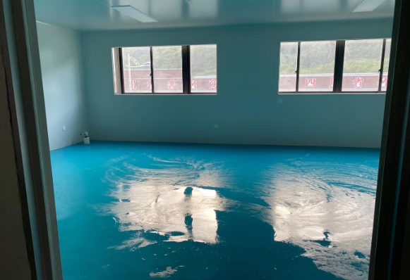检测中心、自流坪工序施工进行中