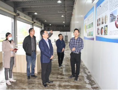 感谢贾局长对北川中药材产业发展的关心与支持