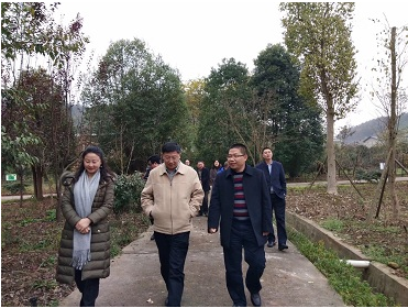 四川中医药高等专科学校王飞校长一行莅临公司考察