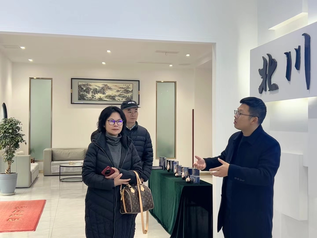 共启美业新章｜厦门黄总一行莅临禹芨北川工厂考察交流