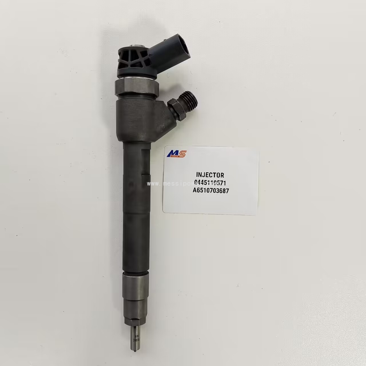 BOSCH COMMON RAIL INJECTOR 0445110571 A6510703687
