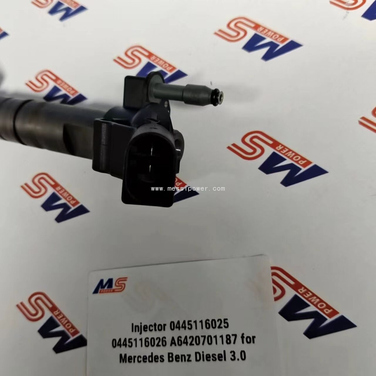 Bosch Common Rail Fuel  Injector 0445116025 0445116026 A64207011
